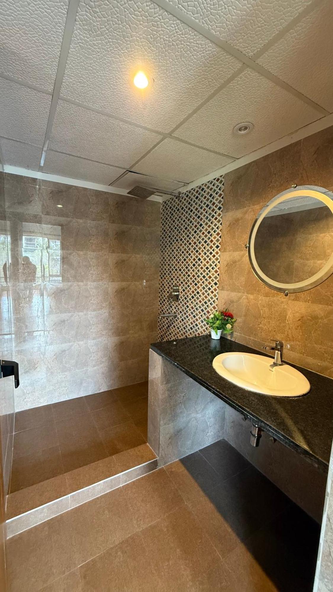 Luxury Aloha Majestic Apartments Rishīkesh Zewnętrze zdjęcie